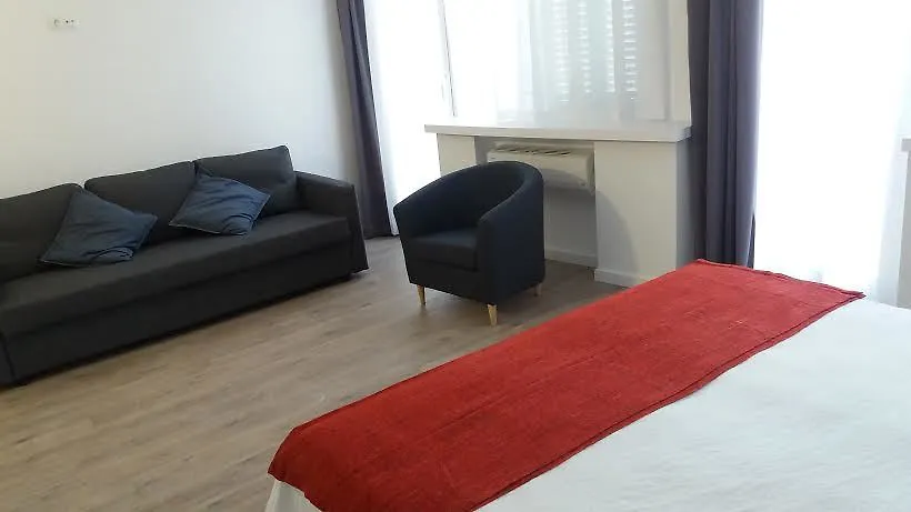 יורט דה מאר Hotel Victoria - Lloret 3*, יורט דה מאר ספרד