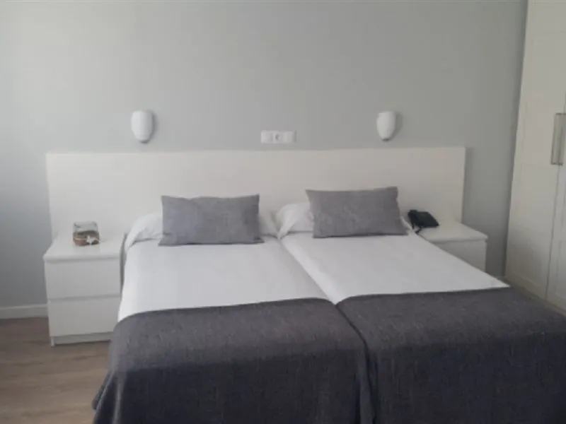 יורט דה מאר Hotel Victoria - Lloret