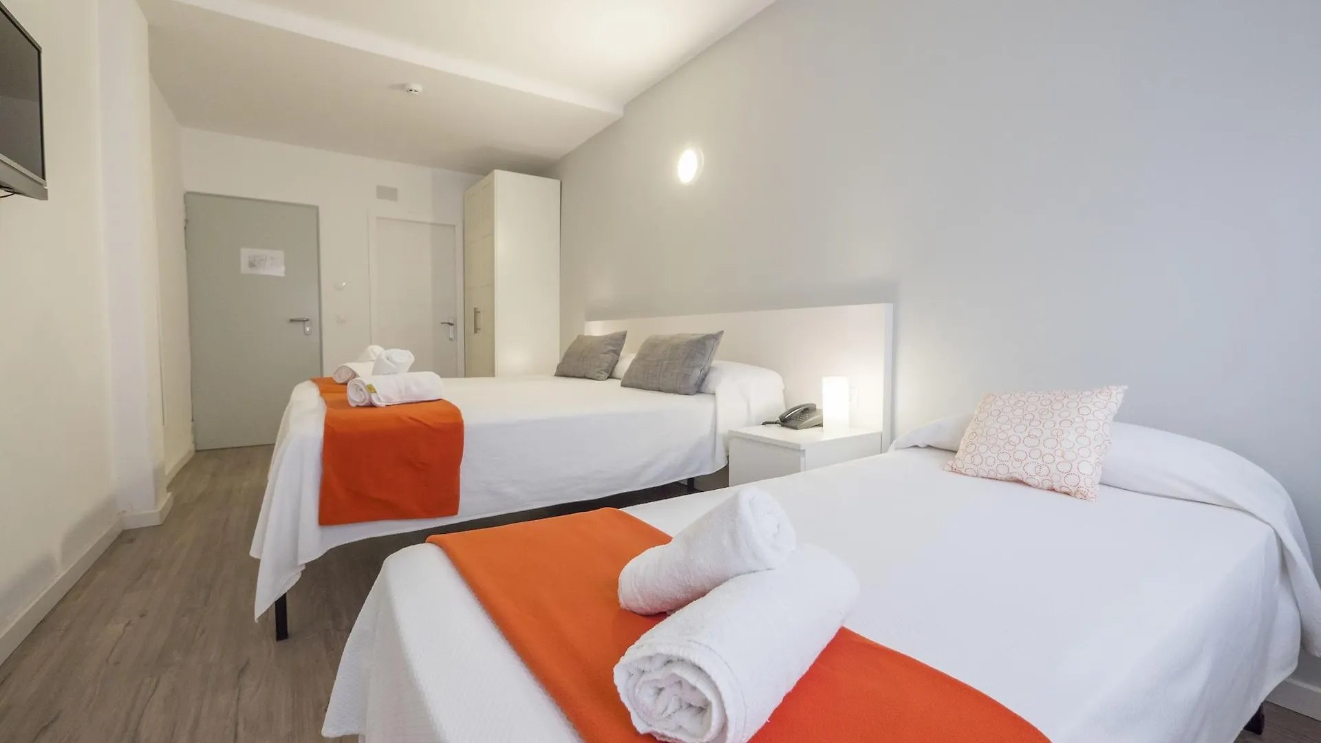 ***  Hotel Victoria - Lloret Spain