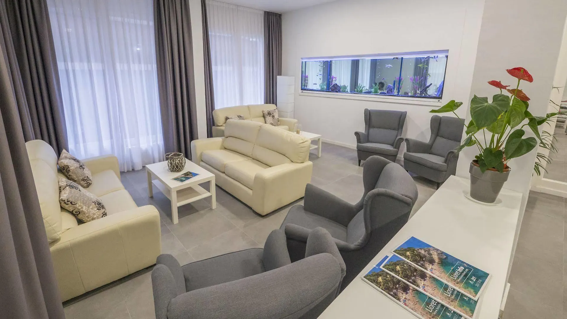 ***  Hotel Victoria - Lloret Spain